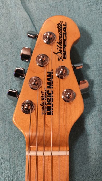 MusicMan Silhouette Special