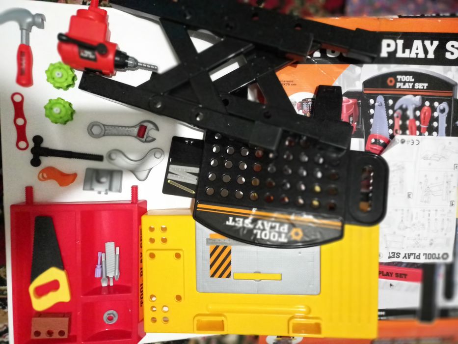 Bolalar uchun stolchali ustaxona