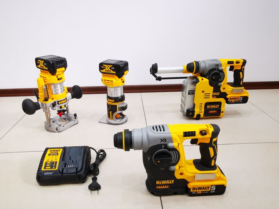 Dewalt  10.8v / 18v /220v