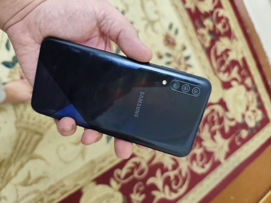 Samsung A 30 s satiladi