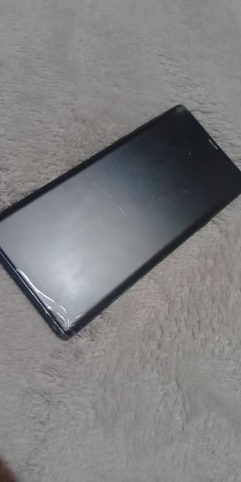 Телефон Самсунг галакси 9 со стиусом