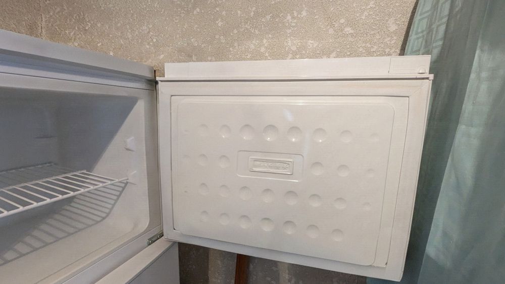 Frigider cu 2 uși Arctic AND266+ (Clasa A+) – Perfect Funcțional!