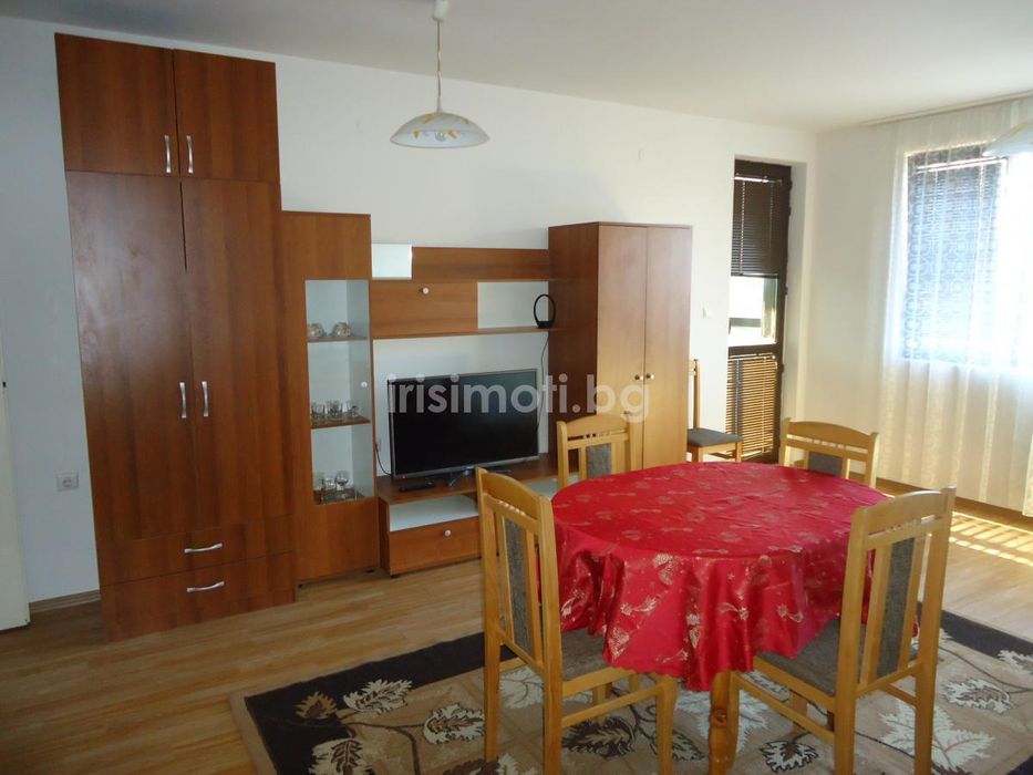 Под наем двустаен, €600, 90кв.м. в Стрелбище