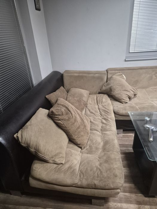 Продавам Ъглов диван
