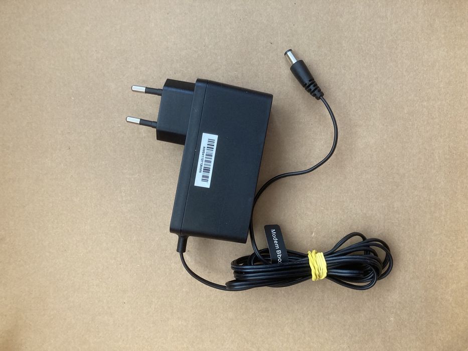 Adaptor 24w. 12v. Incarcator 12v . 24w