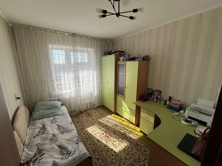 Продам  4х комнатную квартиру