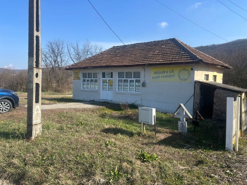 Spatiu comercial in com Licurici Sat Negreni