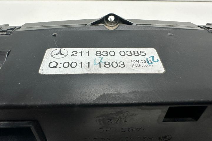 Panou comanda clima 2118300385 Mercedes-Benz E-Class W211/S211