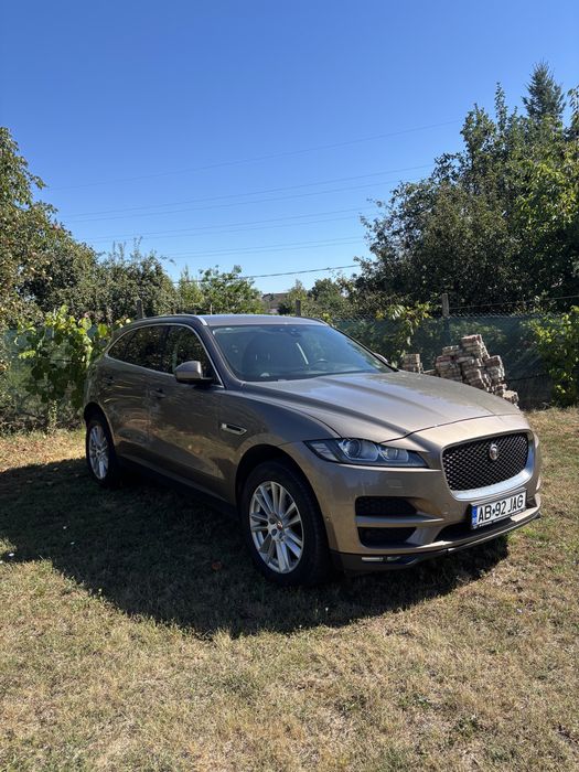 Jaguar fPace 2.0 diesel, 180cp, 4x4 impecabil