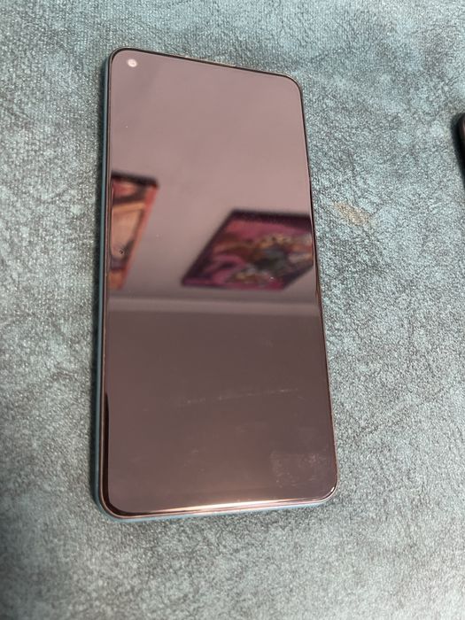 Продам телелфон срочно