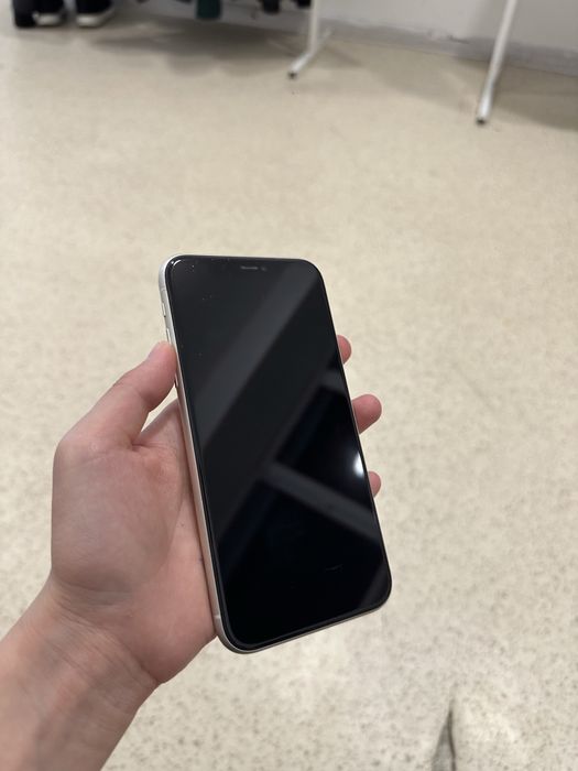 Айфон 11срочно