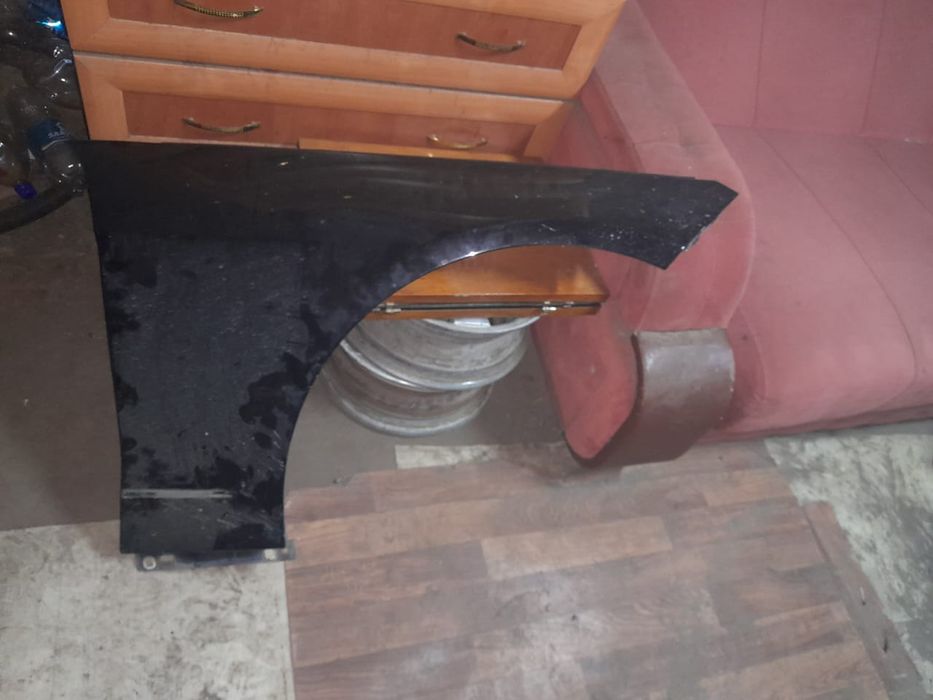 Продам крыло правая