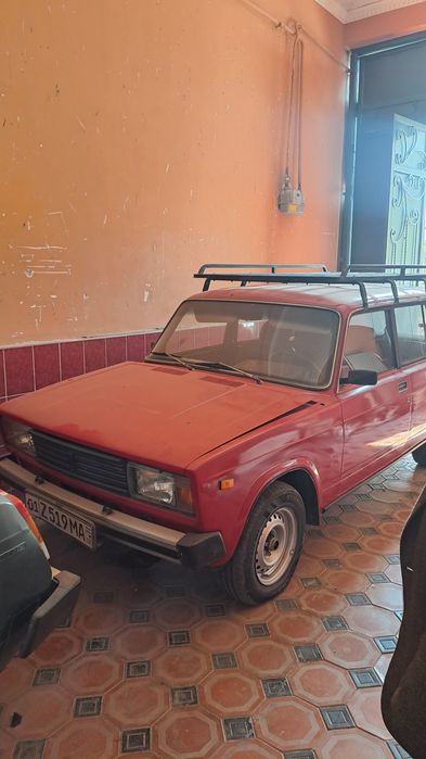 Лада 2104 сотилади.