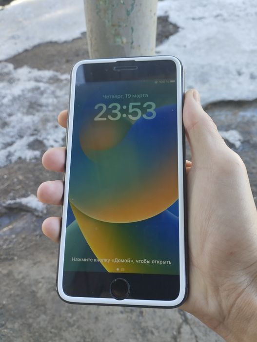 Продам iPhone 8 plus