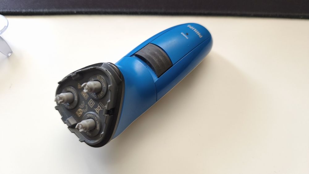 Продавам машинка за бръснене Филипс/Philips