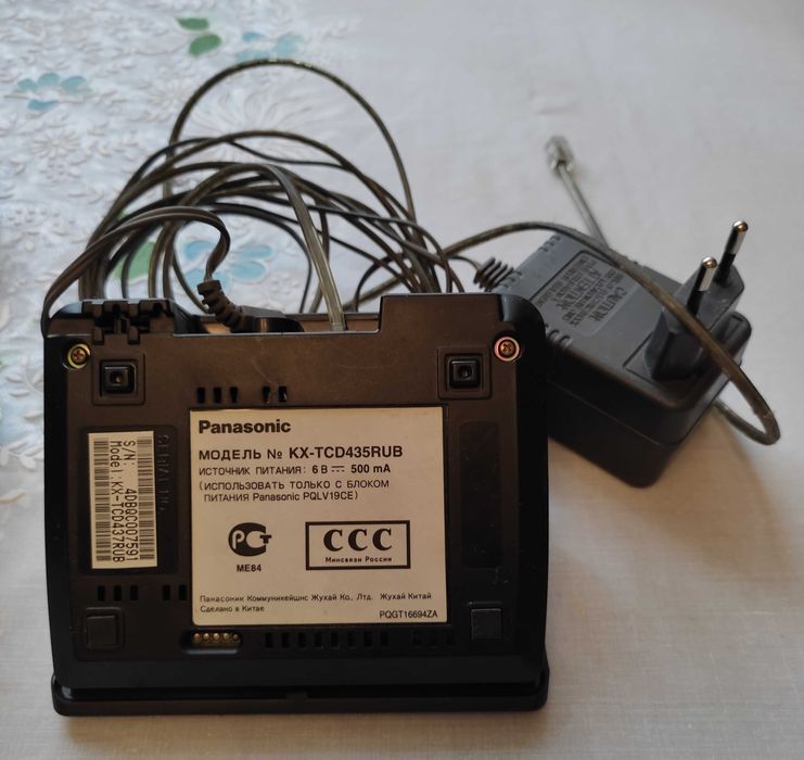 Радиотелефон две трубки в комплекте