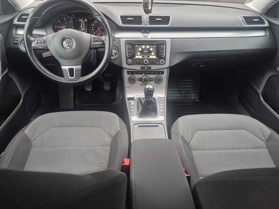 VOLKSWAGEN Passat 2013 — imagine 5