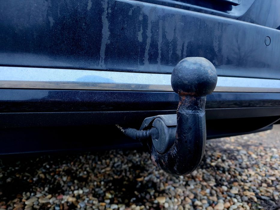 VW Passat B7 2012 cu carlig retractabil