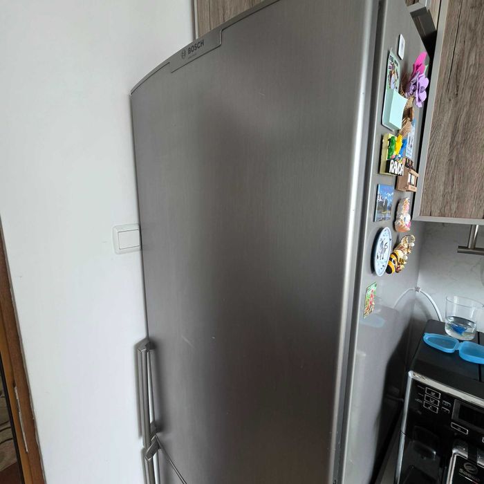 Хладилник с долна камера BOSH