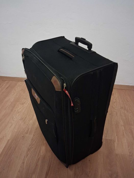 Troler,brend American Tourister 75/50/37,mare