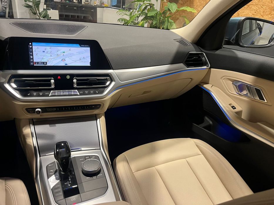 BMW 318,Diesel,Automat,127 k km