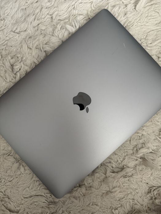 Лаптоп macbook pro