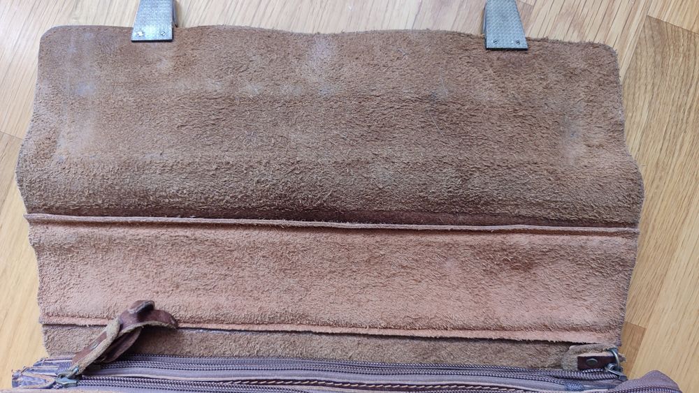 Портфель кожаный