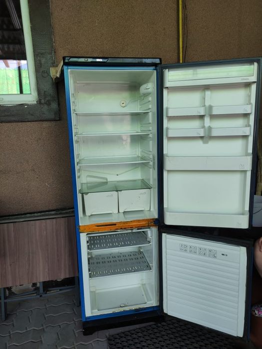 Срочно продам холодильник