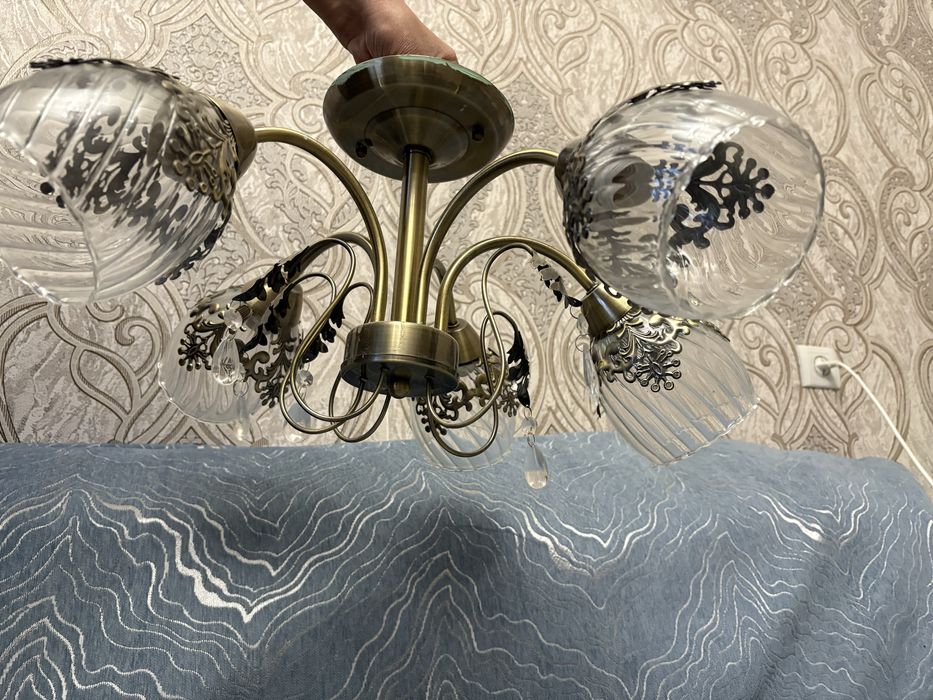 екі люстра бірге сатылады,