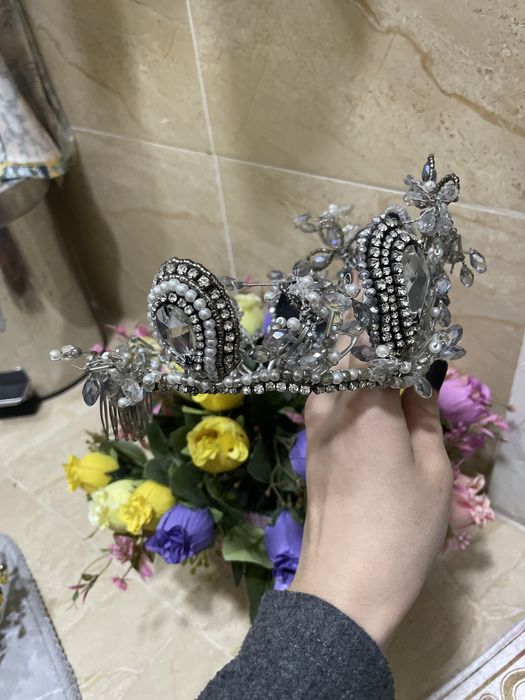 Корона ручной работы