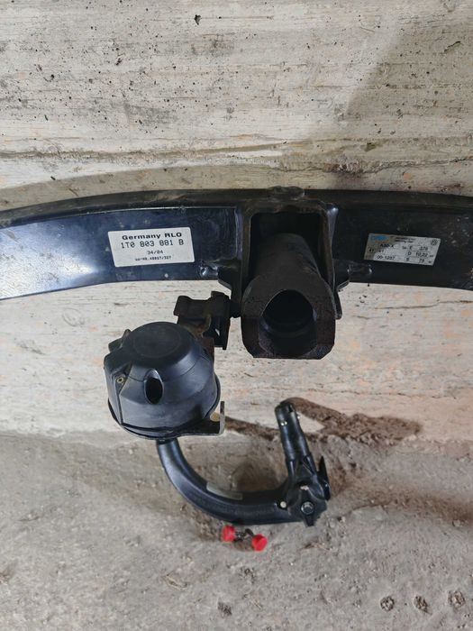 Теглич за vw touran