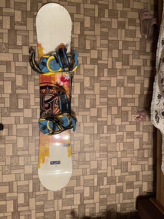 Продам Сноуборд