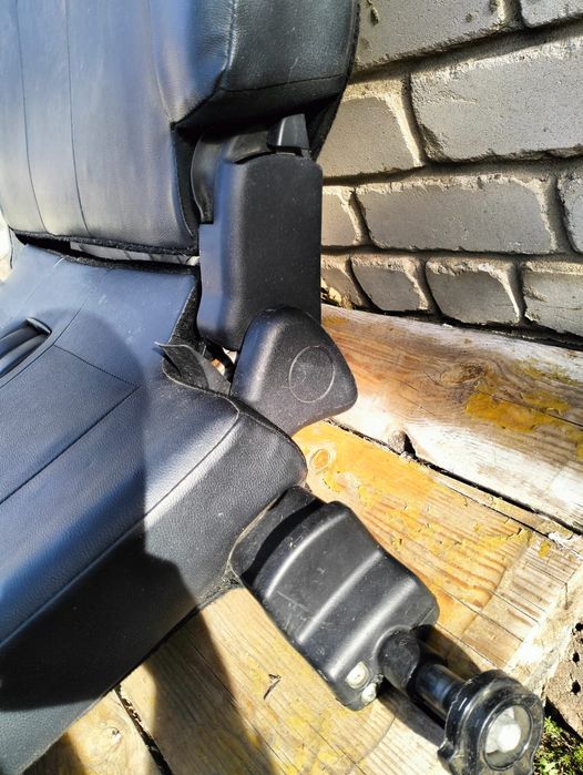 Продам 3ти ряд сидений