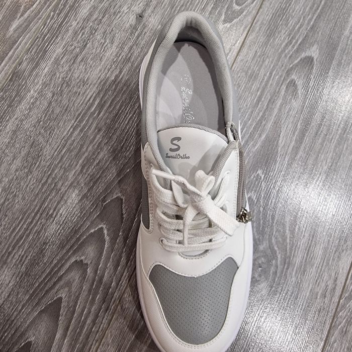 Продам кроссовки sursil ortho!