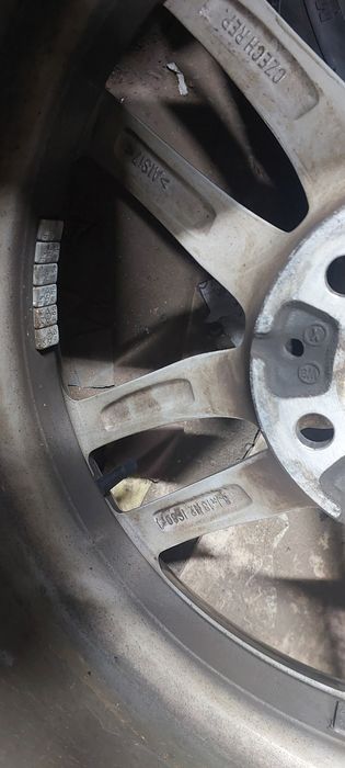 Комплект дисков с резиной