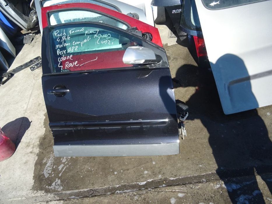 Vand Usa Fata Dreapta Volkswagen Polo Cross din 2008 volan pe stanga fara rugina fara lovituri