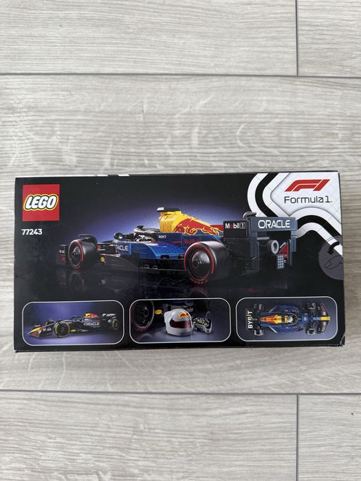 Оригинальное лего формула-1 redbull