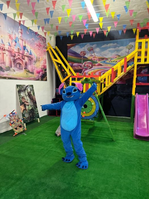 Închiriere topogane gonflabile și mascote
