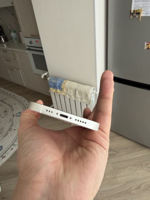 Продам Iphone 13 128gb