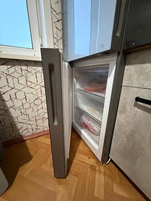 Продам холодильник