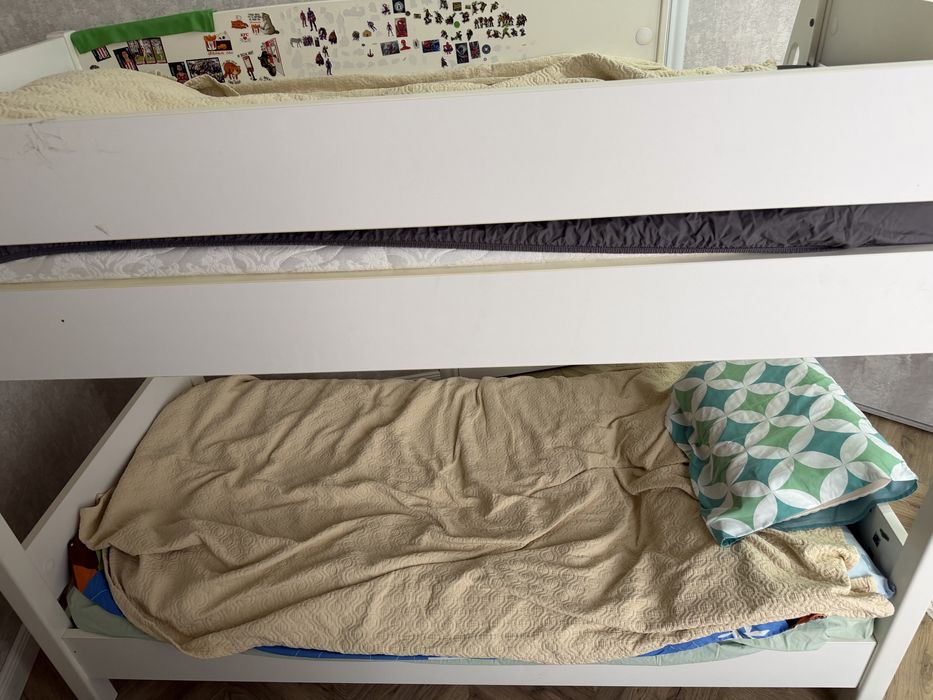 Двух-ярусная кровать