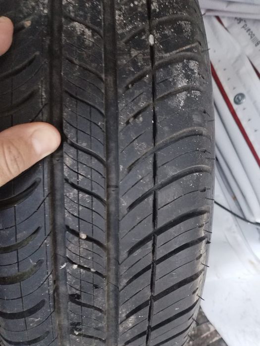 Roata de rezerva de logan