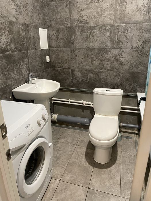 Продам квартиру 60 кв м, 2-ком