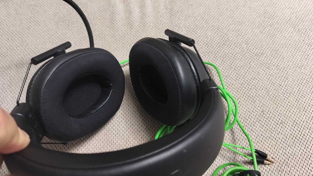 Casti gaming cu fir Razer BlackShark V2