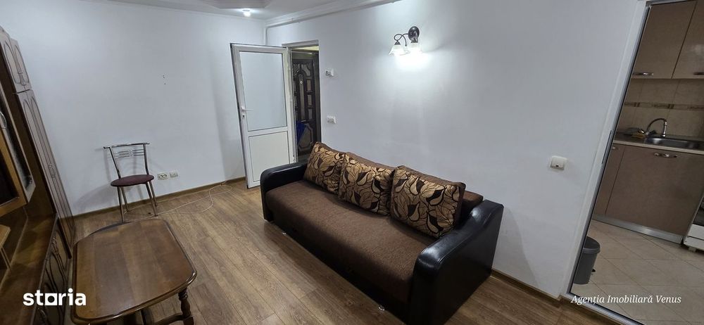 Garsoniera mobilata si utilata BRD Piata Mare