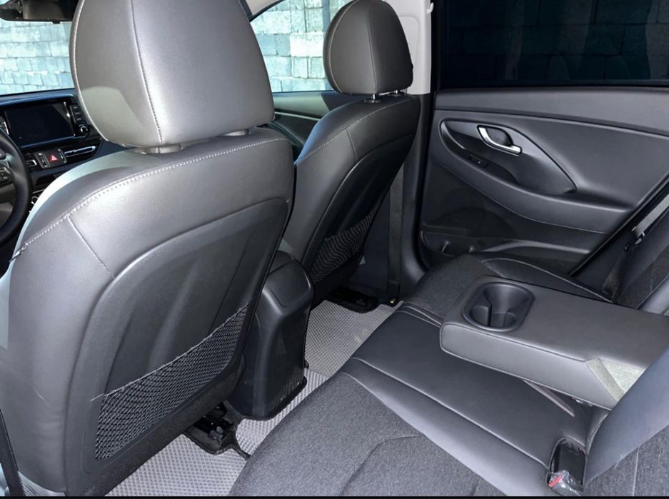 Hyundai i 30 2024.