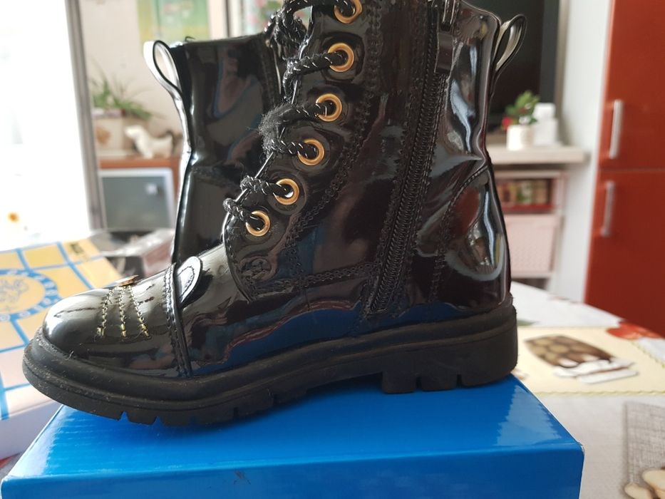 Осенние ботинки для девочки.