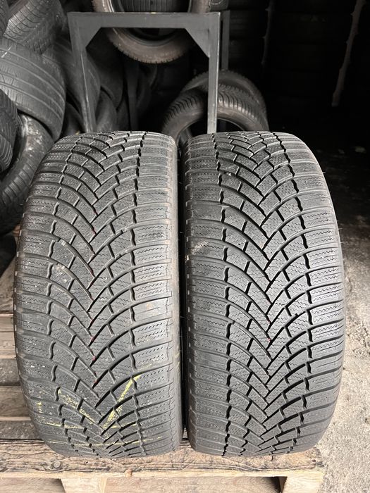 2 anvelope iarna 225/40/19 , Bridgestone , DOT 2023 , 6.4 mm