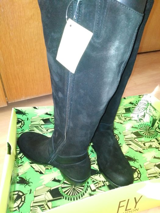 Cizme inalte piele intoarsa Fly London