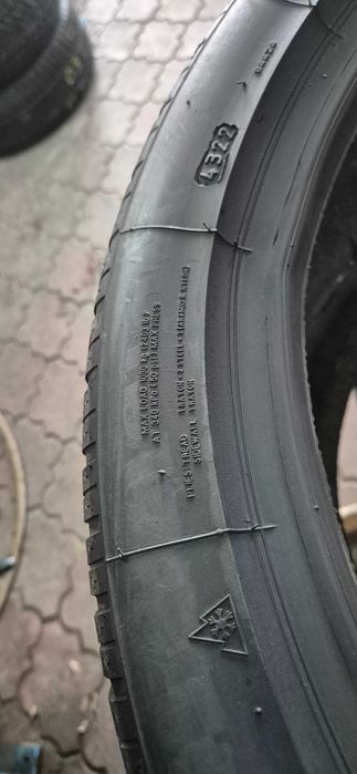 anvelope Bridgestone 345/30/21 m&s iarna